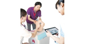 02-entrenador-de-auscultacion-de-sonidos-pulmonares-pediatricos-lsat-pediatrico-mw57-de-kyoto-kagaku